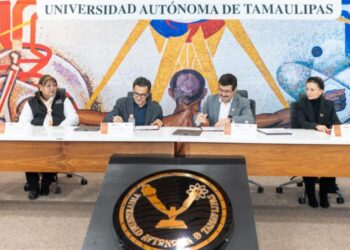 Firma la UAT convenio con Escuela Economía Social de España