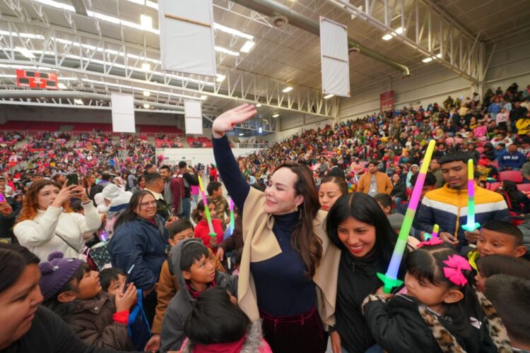 ROSCA, REGALOS Y DIVERSIÓN Festival de Reyes Magos Enciende Corazones en el Polyforum La Fe