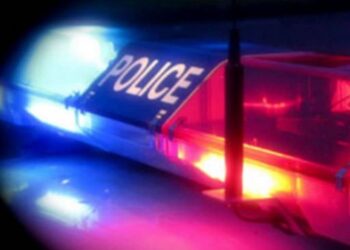 Detienen a mujer por presuntamente encubrir a una menor buscada por LPD