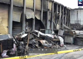 EN STORAGE STAR EN LAREDO Fuego en bodegas moviliza a bomberos