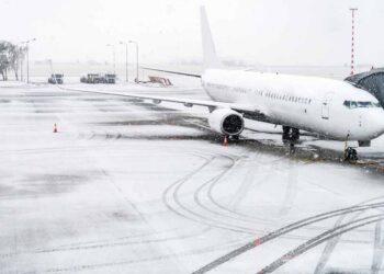 MILES CANCELADOS Tormenta invernal retrasado vuelos en Estados Unidos