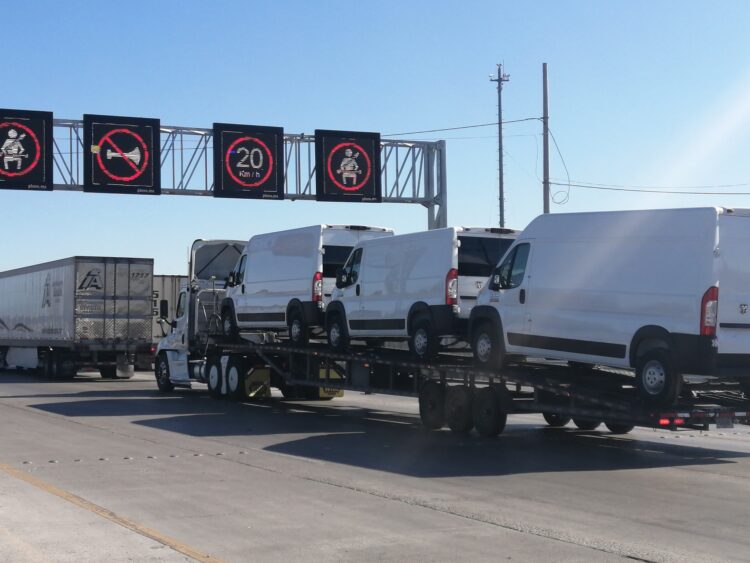 Industria automotriz y agrícola, las primeras afectadas por aranceles