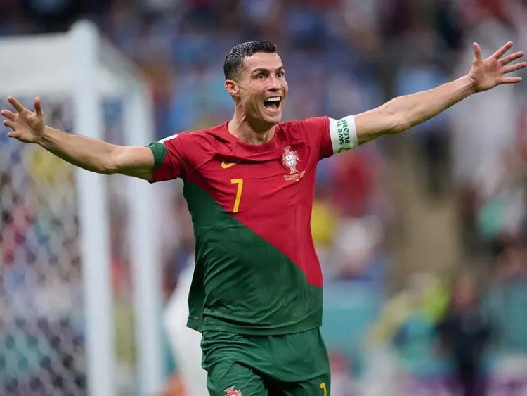Cristiano Ronaldo se autoproclama el mejor futbolista de la historia