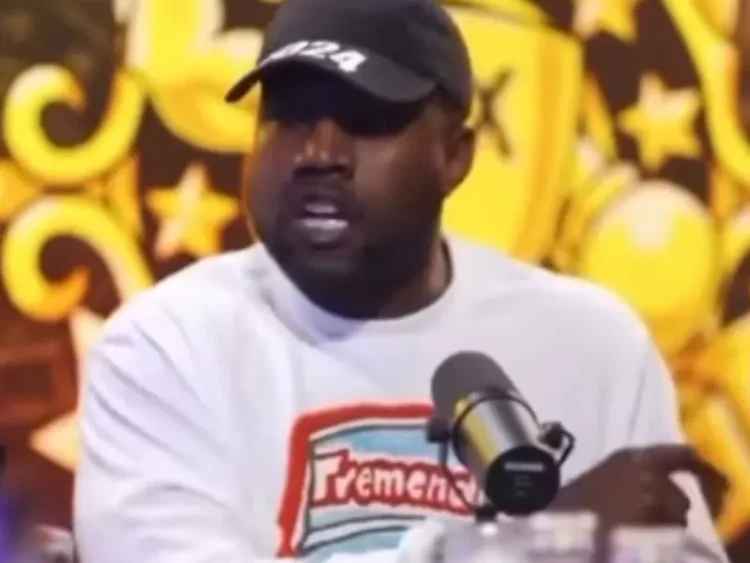 Cierran tienda en línea de Kanye West tras vender playera con esvástica nazi