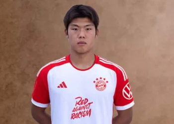 Joven futbolista sufre muerte cerebral tras brutal impacto