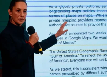 Sheinbaum exige rectificación a Google por cambio de nombre del «Golfo de América»