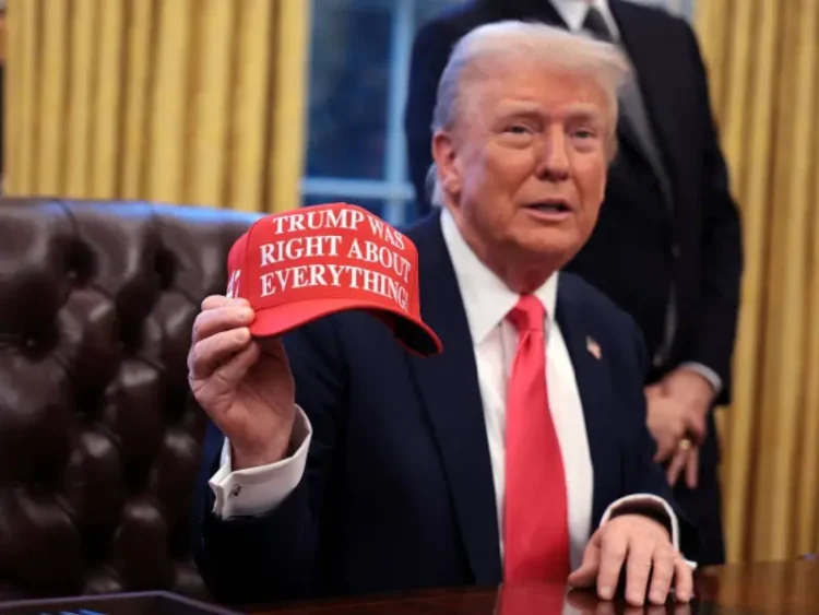 Trump anuncia venta de «tarjetas doradas» por 5 millones de dólares, serán mejores que la green card