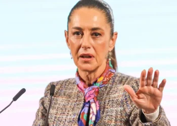 Claudia Sheinbaum destaca la reforma contra el nepotismo y la reelección, aunque con un retraso hasta 2030