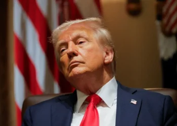 Trump adelanta aranceles a México y China, generando incertidumbre económica