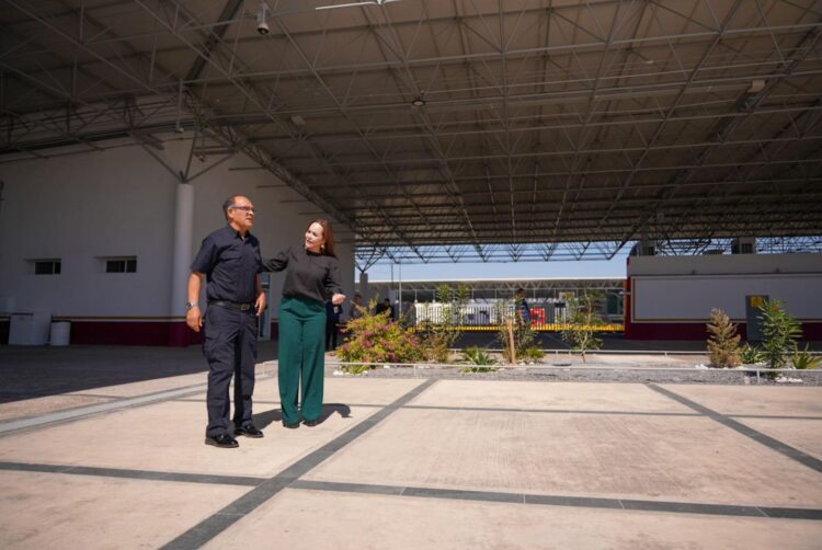 ALCALDESA Y ADUANA Trabajarán para agilizar los cruces fronterizos