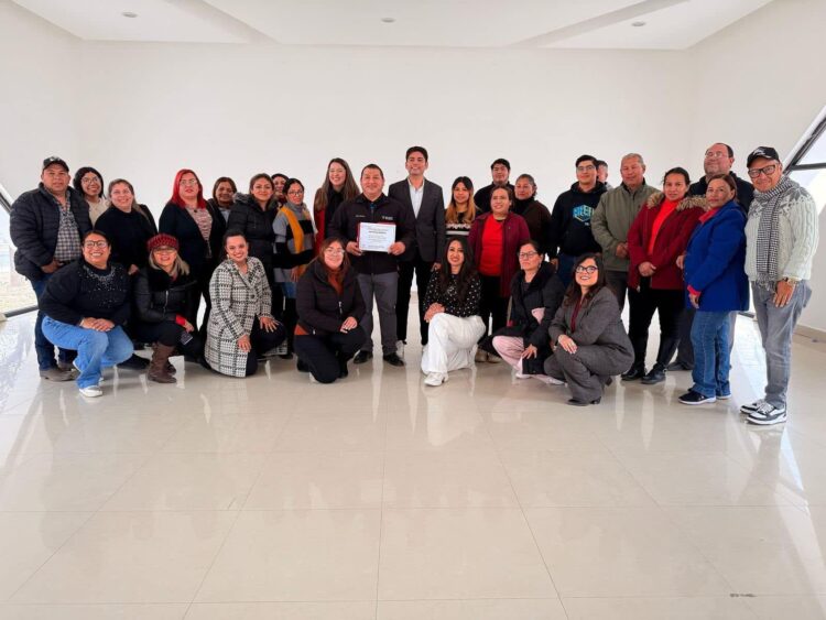 Acercan servicios de IMJUVE