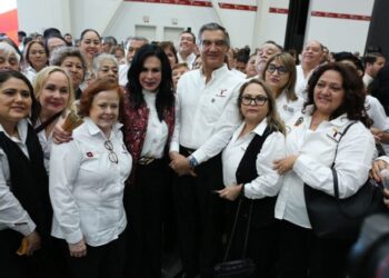 ENTREGA AMÉRICO VILLARREAL Premio Estatal de Antigüedad en el Servicio Público 2024