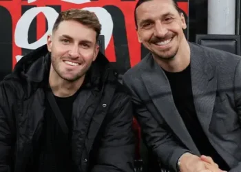 Ibrahimovic elogia a Santiago Giménez y respalda su llegada al AC Milan