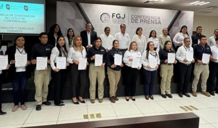 ENTREGA 3 MIL CONSTANCIAS ITM capacita a servidores públicos de la FGJ