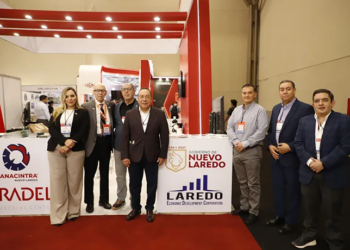 Promueve Nuevo Laredo su potencial aduanero e industrial en Monterrey