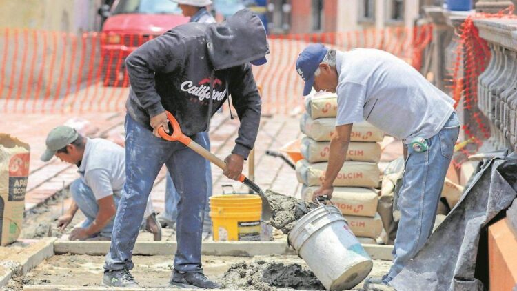 Repatriados cubrirían demanda de mano de obra en la construcción