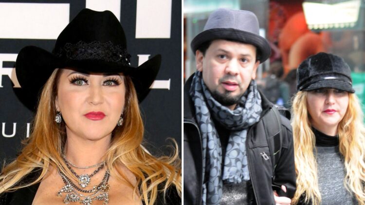 CONTRA CRUZ MARTÍNEZ Alicia Villarreal obtiene orden de restricción