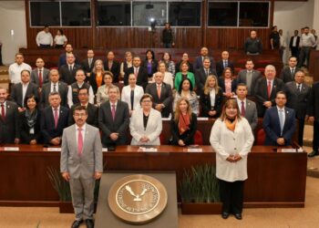 Refuerza la UAT estrategias para formación integral del estudiante