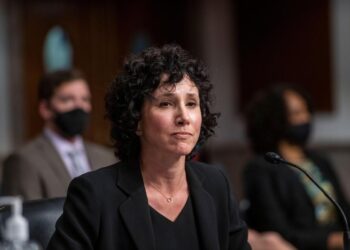 SEGUNDA SUSPENSIÓN Jueza frena orden de Trump sobre ciudadanía