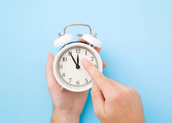 El 9 de marzo será el cambio de horario en la frontera