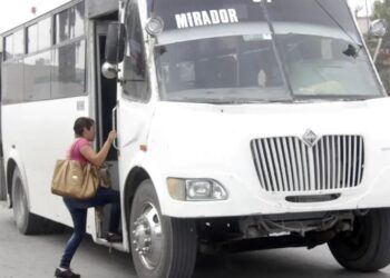 RECONOCE EL ICCE Deficiencia en transporte urbano afecta a trabajadores y empresas