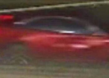 OFRECEN RECOMPENSA Buscan automovilista que atropelló a peatón