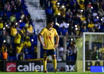 América y Necaxa se quedan sin luz