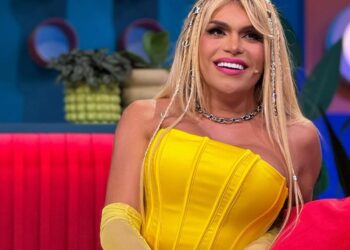 Wendy Guevara asegura sería madre soltera