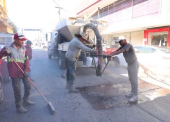 SERVICIOS PÚBLICOS Mantienen campaña permanente de bacheo