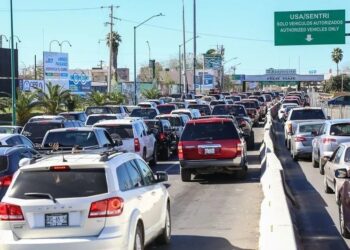 Caos en Puente II; Operativo de GN genera largas filas de automóviles
