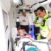Entrega Américo 16 nuevas ambulancias al sector salud