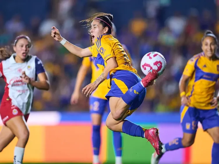 Jacqueline Ovalle bautiza su golazo: ‘El Camaroncín’ podría ser el mejor del año