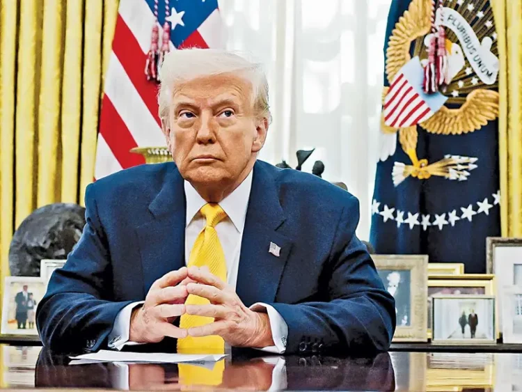 Trump amenaza con sanciones a Rusia y cambia postura sobre Ucrania