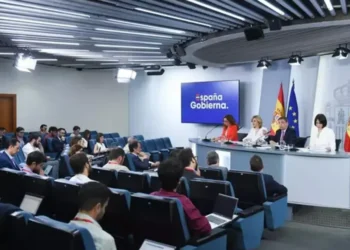 España aprueba ley para realizar pruebas de alcoholemia en escuelas