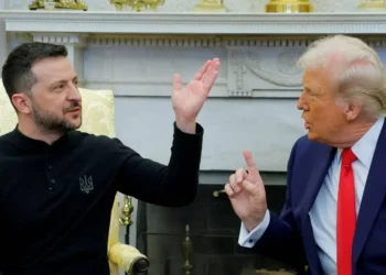 Trump califica de «muy buena» su conversación telefónica con Zelenski