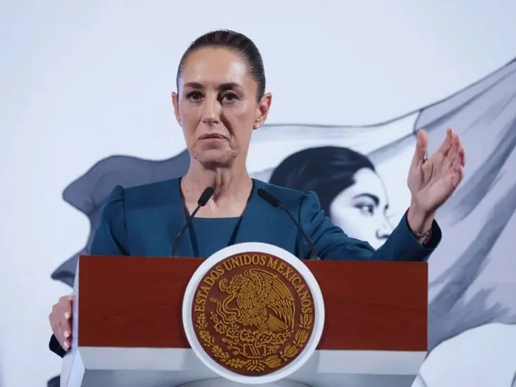 Sheinbaum niega desplazamiento de médicos mexicanos por cubanos