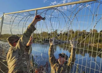 Trump refuerza la vigilancia en la frontera con satélites espía