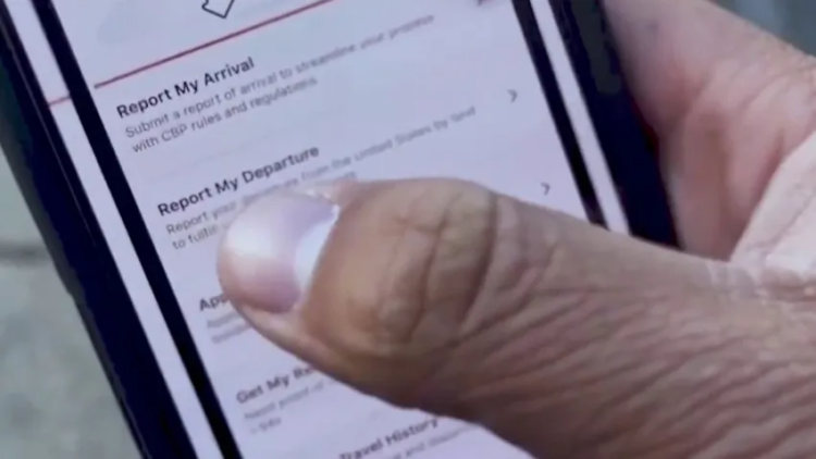 A TRAVÉS DE APP Insiste EU a migrantes para auto-deportación