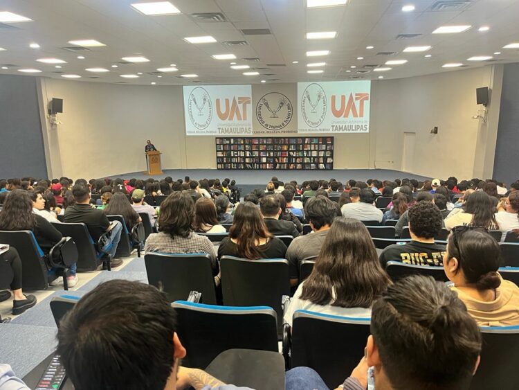 DOCTORA AMÉRICA QUINTANILLA Cincuenta años de labor inclusiva en Nuevo Laredo