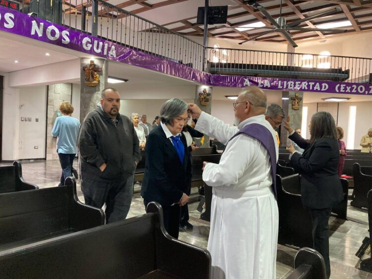 ‘POLVO ERES Y EN POLVO TE CONVERTIRÁS’ La iglesia católica celebra el “Miércoles de Ceniza”