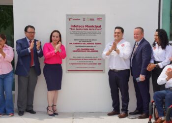 CARMEN LILIA CANTUROSAS Inaugura Infoteca Sor Juana Inés de la Cruz, junto con la 66 Legislatura