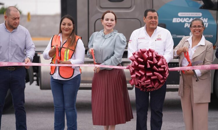 ALCALDESA CARMEN LILIA Impulsa la educación y el transporte con obra en CECATI