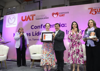 CARMEN LILIA CANTUROSAS Promueve equidad en foro universitario