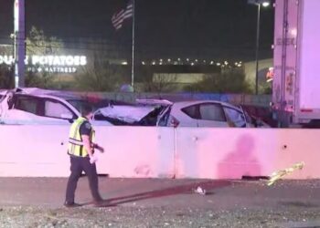 TRAGEDIA EN AUSTIN, TX Choque múltiple deja 5 muertos