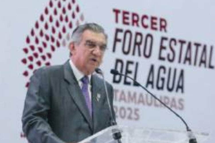 Américo Villarreal llama a poner fin a la privatización del agua