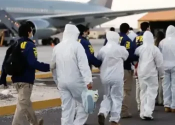 Trump no desafiará la orden de un juez sobre deportaciones de venezolanos