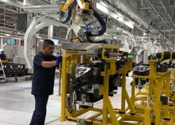 Proyecta NLD crecimiento industrial pese a aranceles 