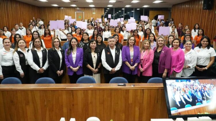 Incrementa UAT participación de la mujer en los espacios universitarios