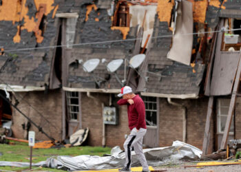 REPORTAN 26 DECESOS Tormentas mortales arrasan EE.UU.