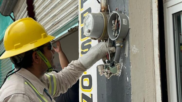 CFE APLICA SANCIONES Suma hasta 400 mil pesos diarios en multas por ilícitos